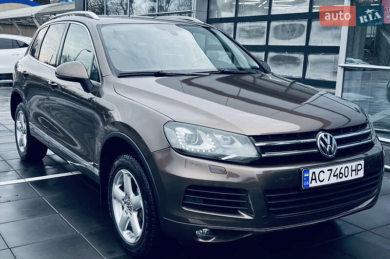 Позашляховик / Кросовер Volkswagen Touareg 2014 в Луцьку
