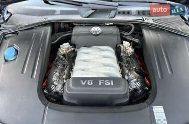 Внедорожник / Кроссовер Volkswagen Touareg 2008 в 