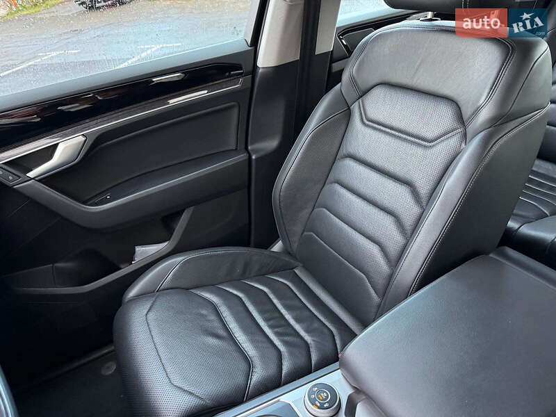 Внедорожник / Кроссовер Volkswagen Touareg 2021 в Киеве фото 33 Внедорожник / Кроссовер Volkswagen Touareg 2021 в Киеве