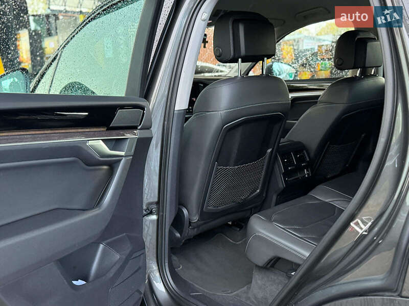 Внедорожник / Кроссовер Volkswagen Touareg 2021 в Киеве фото 43 Внедорожник / Кроссовер Volkswagen Touareg 2021 в Киеве