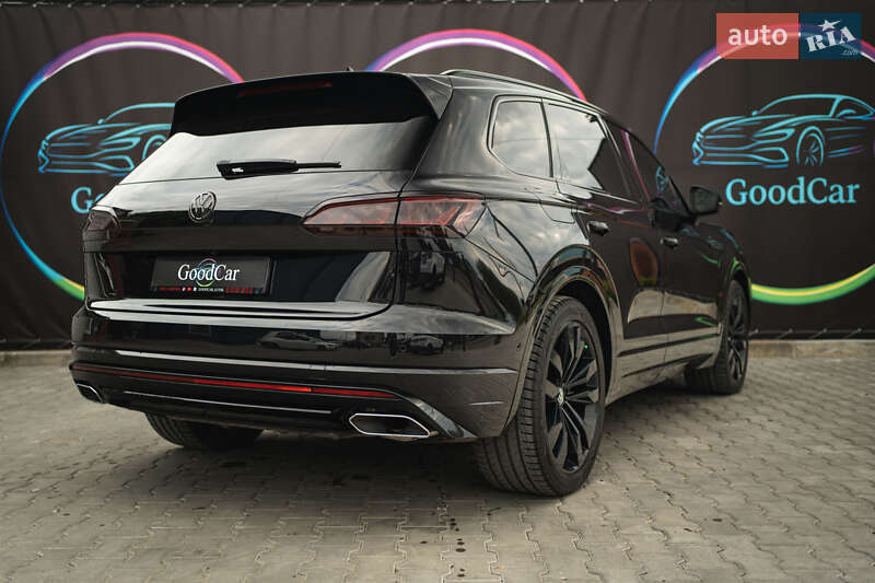 Позашляховик / Кросовер Volkswagen Touareg 2019 в Луцьку
