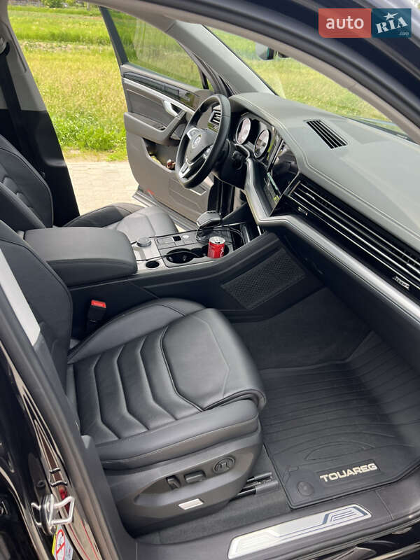 Внедорожник / Кроссовер Volkswagen Touareg 2019 в Львове фото 24 Внедорожник / Кроссовер Volkswagen Touareg 2019 в Львове