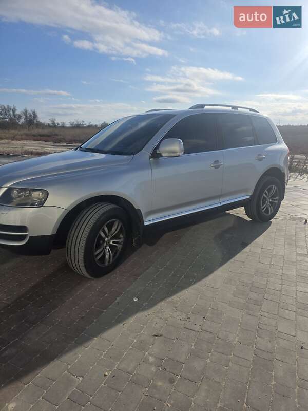 Внедорожник / Кроссовер Volkswagen Touareg 2006 в Киеве фото 4 Внедорожник / Кроссовер Volkswagen Touareg 2006 в Киеве
