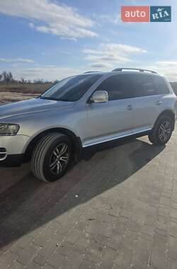 Внедорожник / Кроссовер Volkswagen Touareg 2006 в  фото 4 Внедорожник / Кроссовер Volkswagen Touareg 2006 в