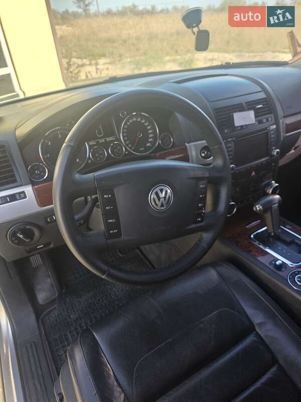Внедорожник / Кроссовер Volkswagen Touareg 2006 в Киеве фото 14 Внедорожник / Кроссовер Volkswagen Touareg 2006 в Киеве