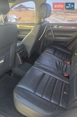 Внедорожник / Кроссовер Volkswagen Touareg 2006 в  фото 14 Внедорожник / Кроссовер Volkswagen Touareg 2006 в