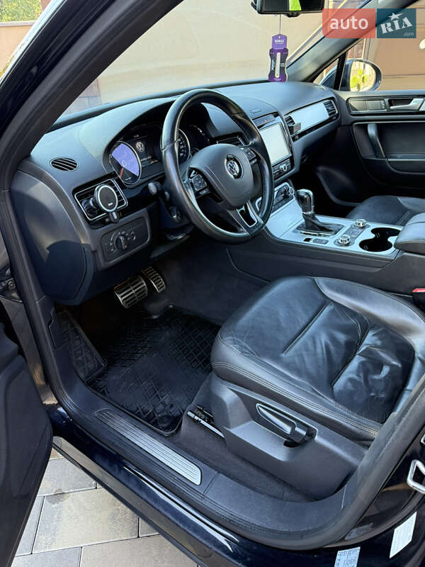 Внедорожник / Кроссовер Volkswagen Touareg 2013 в Черновцах фото 40 Внедорожник / Кроссовер Volkswagen Touareg 2013 в Черновцах