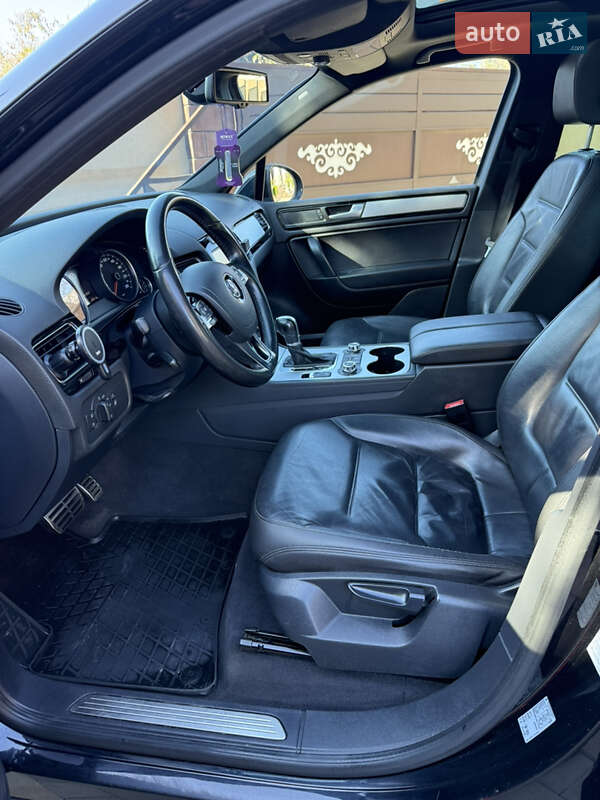 Внедорожник / Кроссовер Volkswagen Touareg 2013 в Черновцах фото 43 Внедорожник / Кроссовер Volkswagen Touareg 2013 в Черновцах