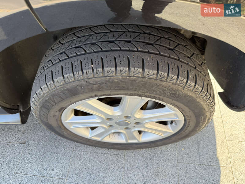 Внедорожник / Кроссовер Volkswagen Touareg 2006 в Одессе