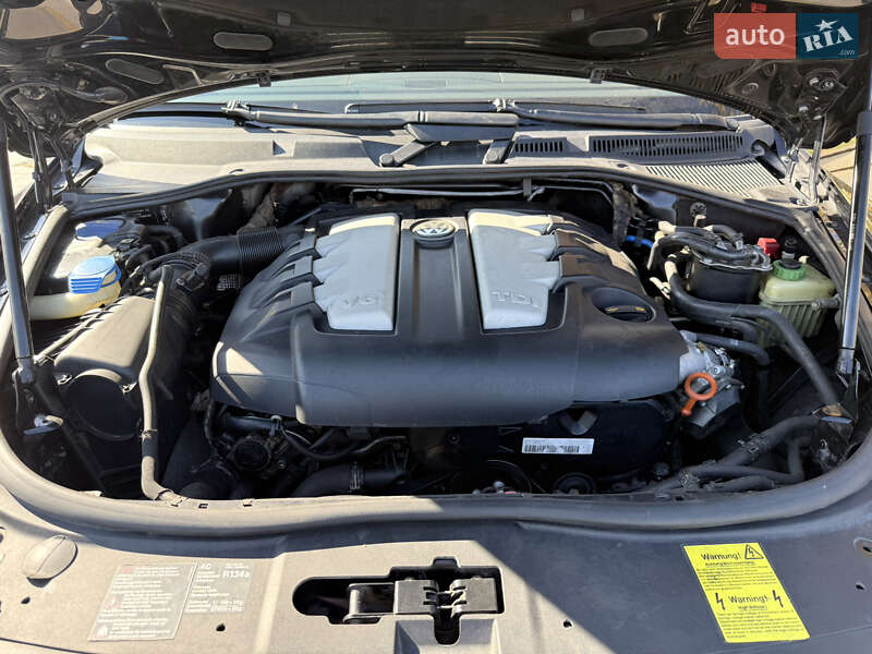 Внедорожник / Кроссовер Volkswagen Touareg 2006 в Одессе