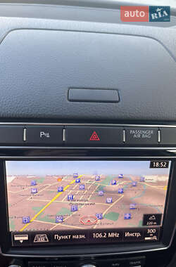 Позашляховик / Кросовер Volkswagen Touareg 2015 в 