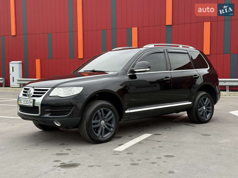 Внедорожник / Кроссовер Volkswagen Touareg 2007 в Киеве