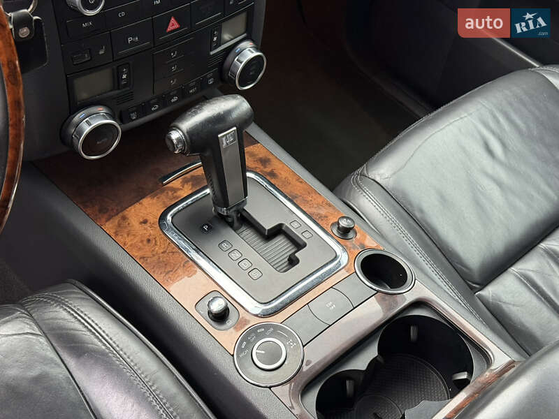 Внедорожник / Кроссовер Volkswagen Touareg 2007 в Киеве