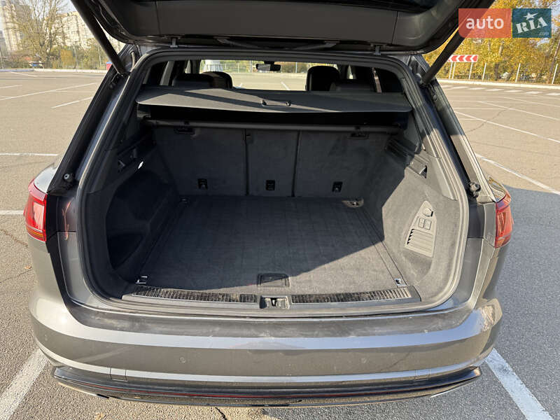 Внедорожник / Кроссовер Volkswagen Touareg 2019 в Киеве фото 12 Внедорожник / Кроссовер Volkswagen Touareg 2019 в Киеве