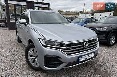 Позашляховик / Кросовер Volkswagen Touareg 2018 в Полтаві