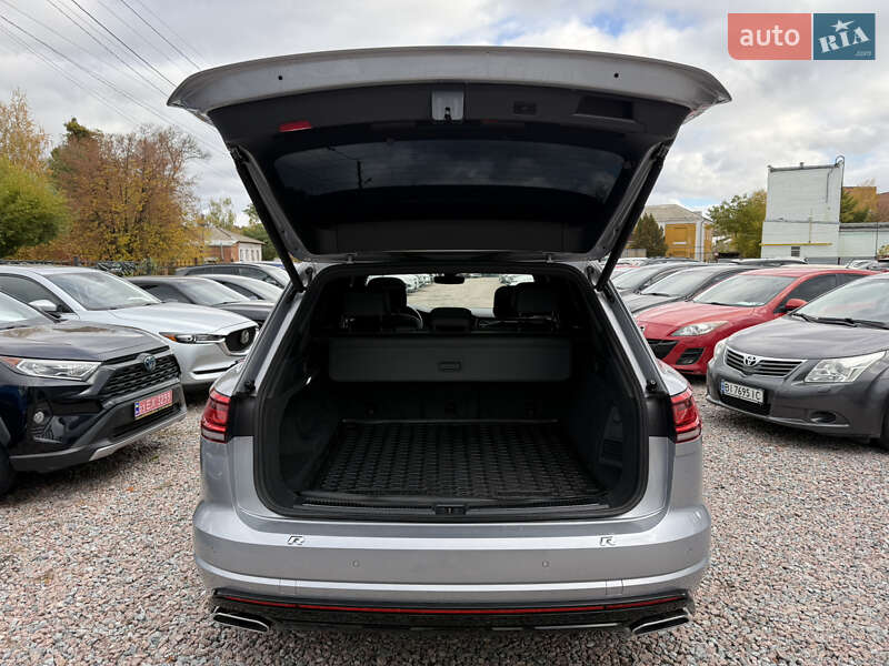 Внедорожник / Кроссовер Volkswagen Touareg 2018 в Полтаве фото 48 Внедорожник / Кроссовер Volkswagen Touareg 2018 в Полтаве