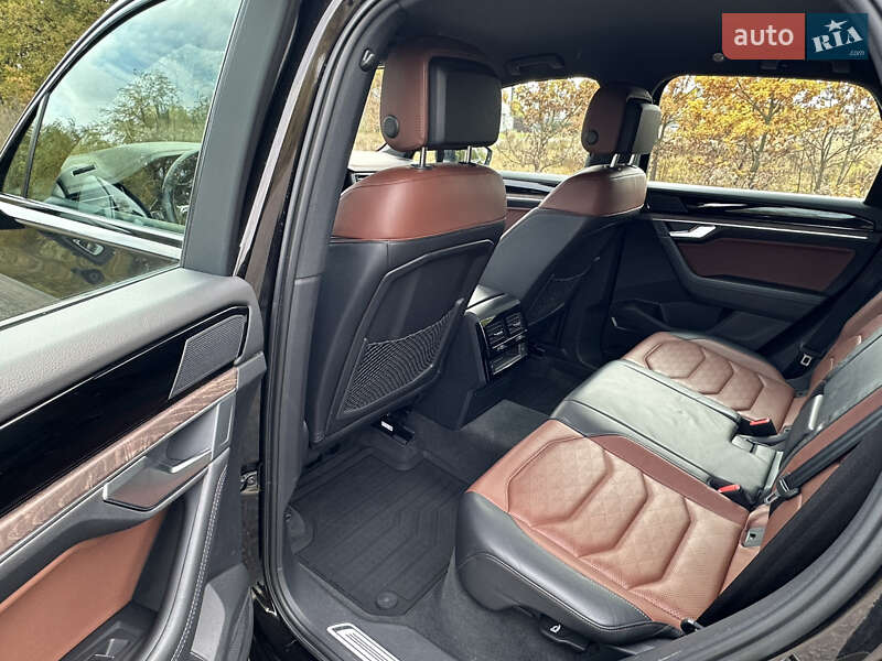 Внедорожник / Кроссовер Volkswagen Touareg 2021 в Киеве фото 14 Внедорожник / Кроссовер Volkswagen Touareg 2021 в Киеве