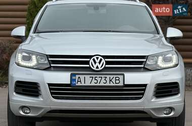 Внедорожник / Кроссовер Volkswagen Touareg 2012 в 