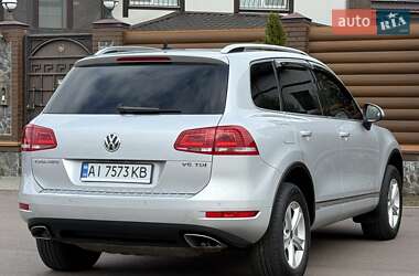 Внедорожник / Кроссовер Volkswagen Touareg 2012 в 