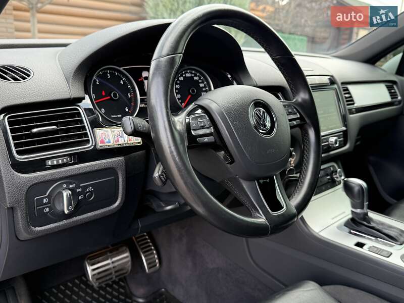Позашляховик / Кросовер Volkswagen Touareg 2012 в Києві фото 49 Позашляховик / Кросовер Volkswagen Touareg 2012 в Києві