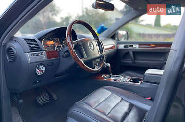 Внедорожник / Кроссовер Volkswagen Touareg 2005 в  фото 7 Внедорожник / Кроссовер Volkswagen Touareg 2005 в