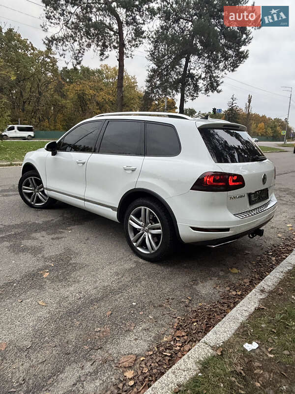 Позашляховик / Кросовер Volkswagen Touareg 2012 в Києві фото 6 Позашляховик / Кросовер Volkswagen Touareg 2012 в Києві