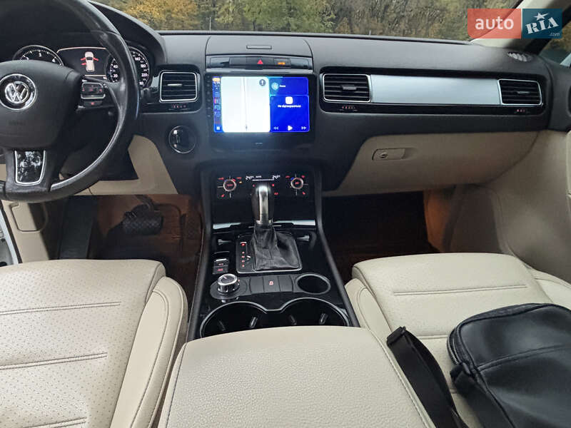 Позашляховик / Кросовер Volkswagen Touareg 2012 в Києві фото 19 Позашляховик / Кросовер Volkswagen Touareg 2012 в Києві