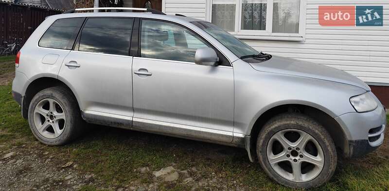Внедорожник / Кроссовер Volkswagen Touareg 2003 в  фото Внедорожник / Кроссовер Volkswagen Touareg 2003 в