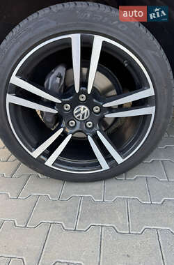 Внедорожник / Кроссовер Volkswagen Touareg 2016 в 