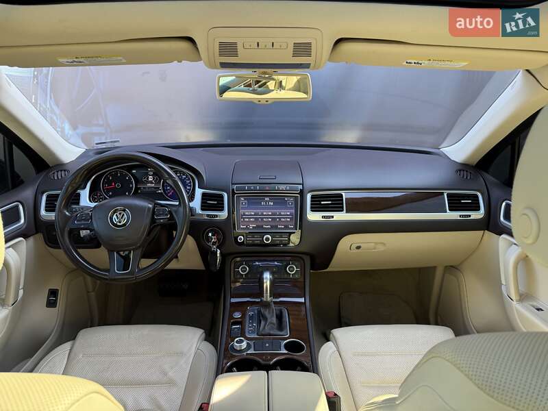 Позашляховик / Кросовер Volkswagen Touareg 2016 в Львові фото 58 Позашляховик / Кросовер Volkswagen Touareg 2016 в Львові