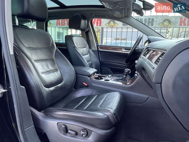 Внедорожник / Кроссовер Volkswagen Touareg 2011 в Николаеве фото 13 Внедорожник / Кроссовер Volkswagen Touareg 2011 в Николаеве