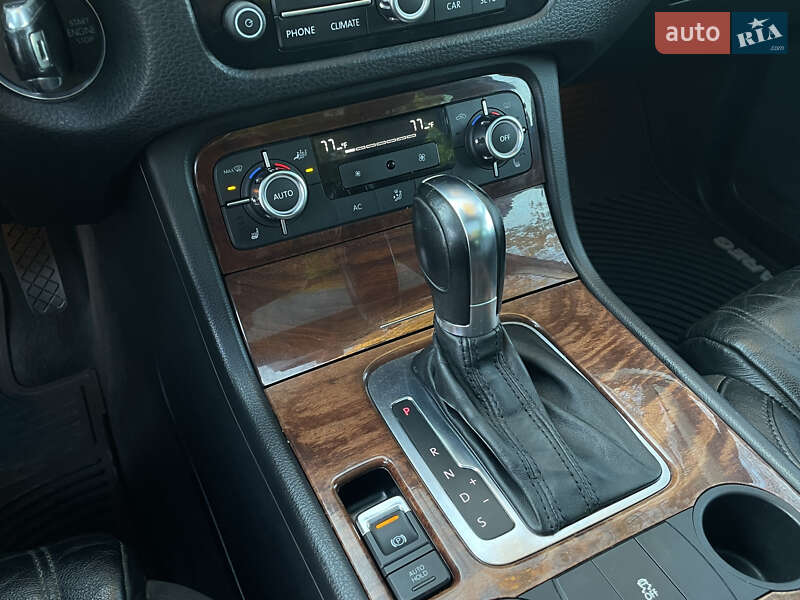 Внедорожник / Кроссовер Volkswagen Touareg 2011 в Николаеве фото 21 Внедорожник / Кроссовер Volkswagen Touareg 2011 в Николаеве