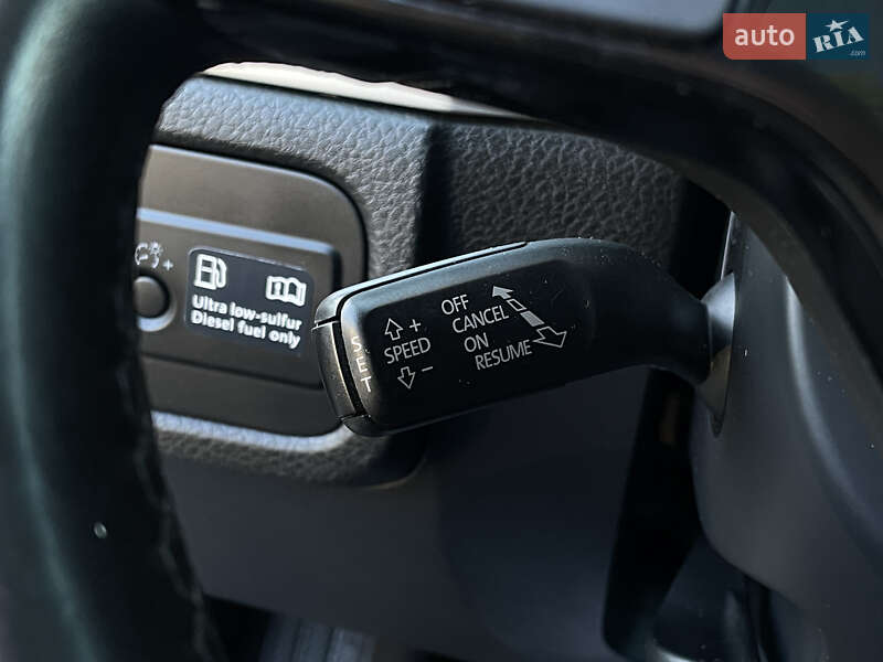 Внедорожник / Кроссовер Volkswagen Touareg 2011 в Николаеве фото 25 Внедорожник / Кроссовер Volkswagen Touareg 2011 в Николаеве