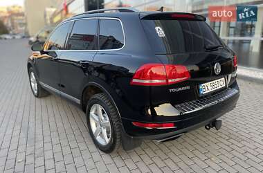 Внедорожник / Кроссовер Volkswagen Touareg 2010 в 