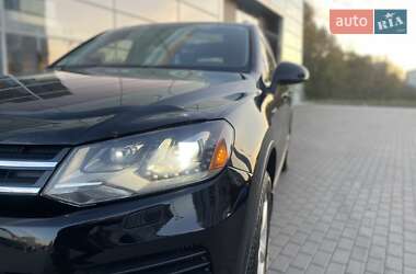 Внедорожник / Кроссовер Volkswagen Touareg 2010 в 