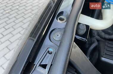 Внедорожник / Кроссовер Volkswagen Touareg 2010 в 