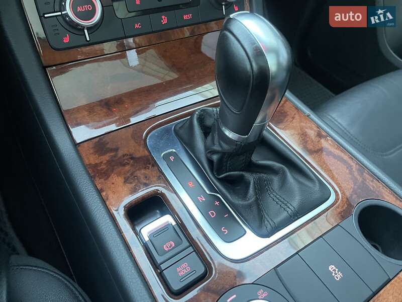 Внедорожник / Кроссовер Volkswagen Touareg 2010 в Хмельницком фото 48 Внедорожник / Кроссовер Volkswagen Touareg 2010 в Хмельницком