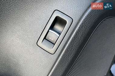 Внедорожник / Кроссовер Volkswagen Touareg 2010 в 