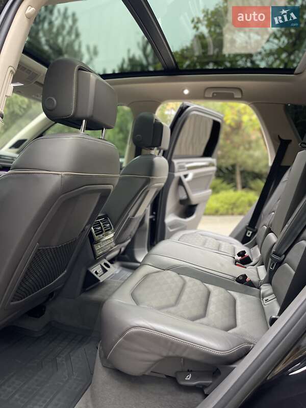 Внедорожник / Кроссовер Volkswagen Touareg 2018 в Одессе фото 23 Внедорожник / Кроссовер Volkswagen Touareg 2018 в Одессе