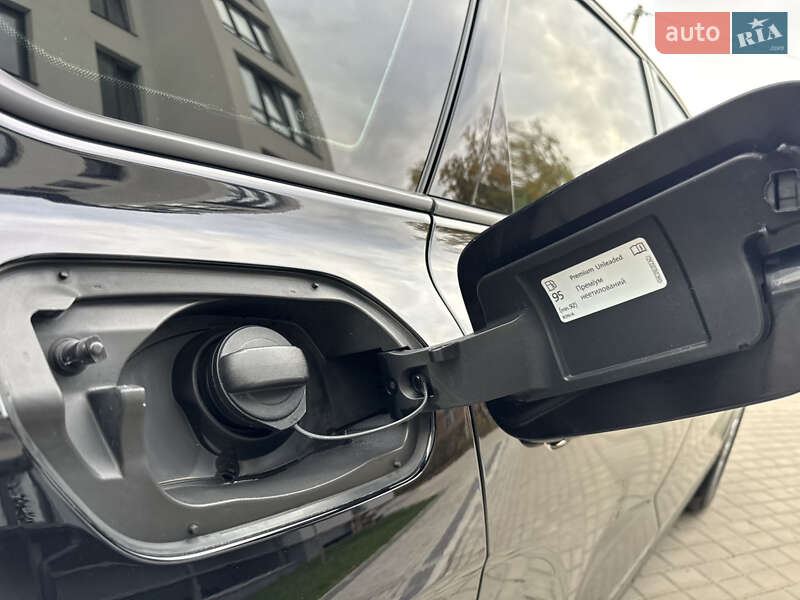 Внедорожник / Кроссовер Volkswagen Touareg 2019 в Дубно