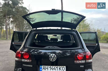 Внедорожник / Кроссовер Volkswagen Touareg 2007 в 