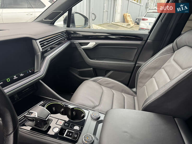 Внедорожник / Кроссовер Volkswagen Touareg 2024 в Хмельницком фото 13 Внедорожник / Кроссовер Volkswagen Touareg 2024 в Хмельницком