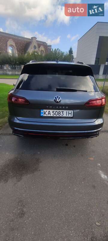 Внедорожник / Кроссовер Volkswagen Touareg 2021 в Козине
