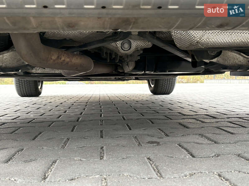 Внедорожник / Кроссовер Volkswagen Touareg 2019 в Львове