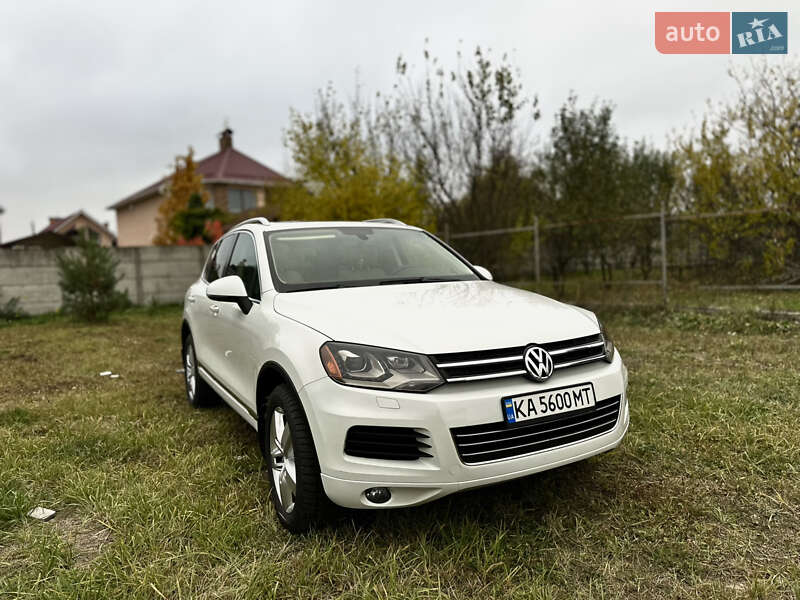 Внедорожник / Кроссовер Volkswagen Touareg 2014 в Киеве фото 7 Внедорожник / Кроссовер Volkswagen Touareg 2014 в Киеве