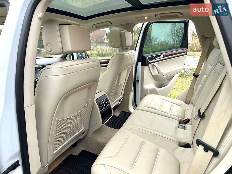 Внедорожник / Кроссовер Volkswagen Touareg 2014 в Киеве фото 22 Внедорожник / Кроссовер Volkswagen Touareg 2014 в Киеве