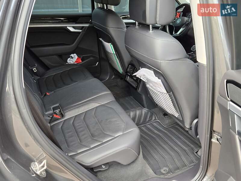 Внедорожник / Кроссовер Volkswagen Touareg 2022 в Киеве фото 14 Внедорожник / Кроссовер Volkswagen Touareg 2022 в Киеве