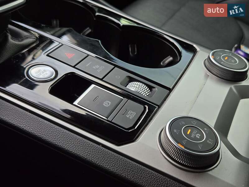 Внедорожник / Кроссовер Volkswagen Touareg 2022 в Киеве фото 28 Внедорожник / Кроссовер Volkswagen Touareg 2022 в Киеве