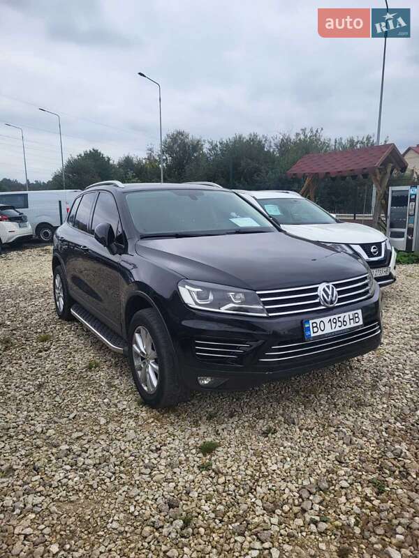 Внедорожник / Кроссовер Volkswagen Touareg 2017 в Тернополе
