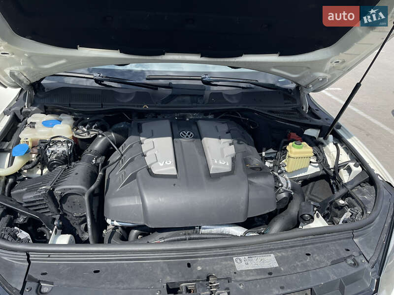 Внедорожник / Кроссовер Volkswagen Touareg 2011 в Киеве фото 6 Внедорожник / Кроссовер Volkswagen Touareg 2011 в Киеве